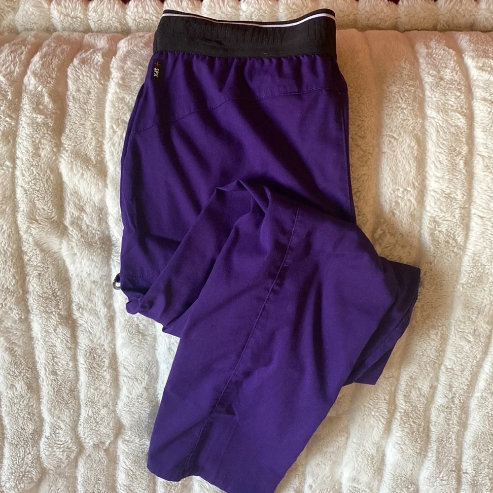 Greys Anatomy Scrub Pants - Picture 2 of 5